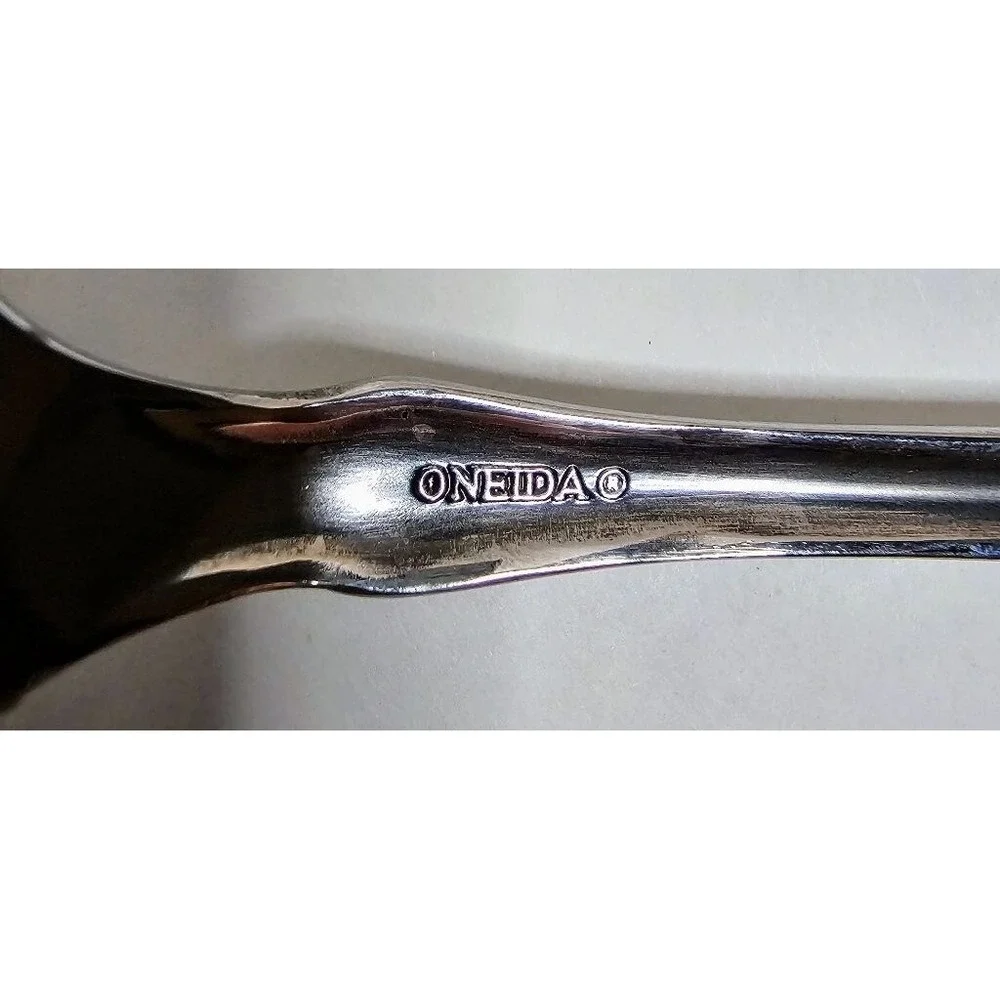 Oneida Words Wordsworth Pattern Silver Plated Serving/Salad Forks - Set of 2